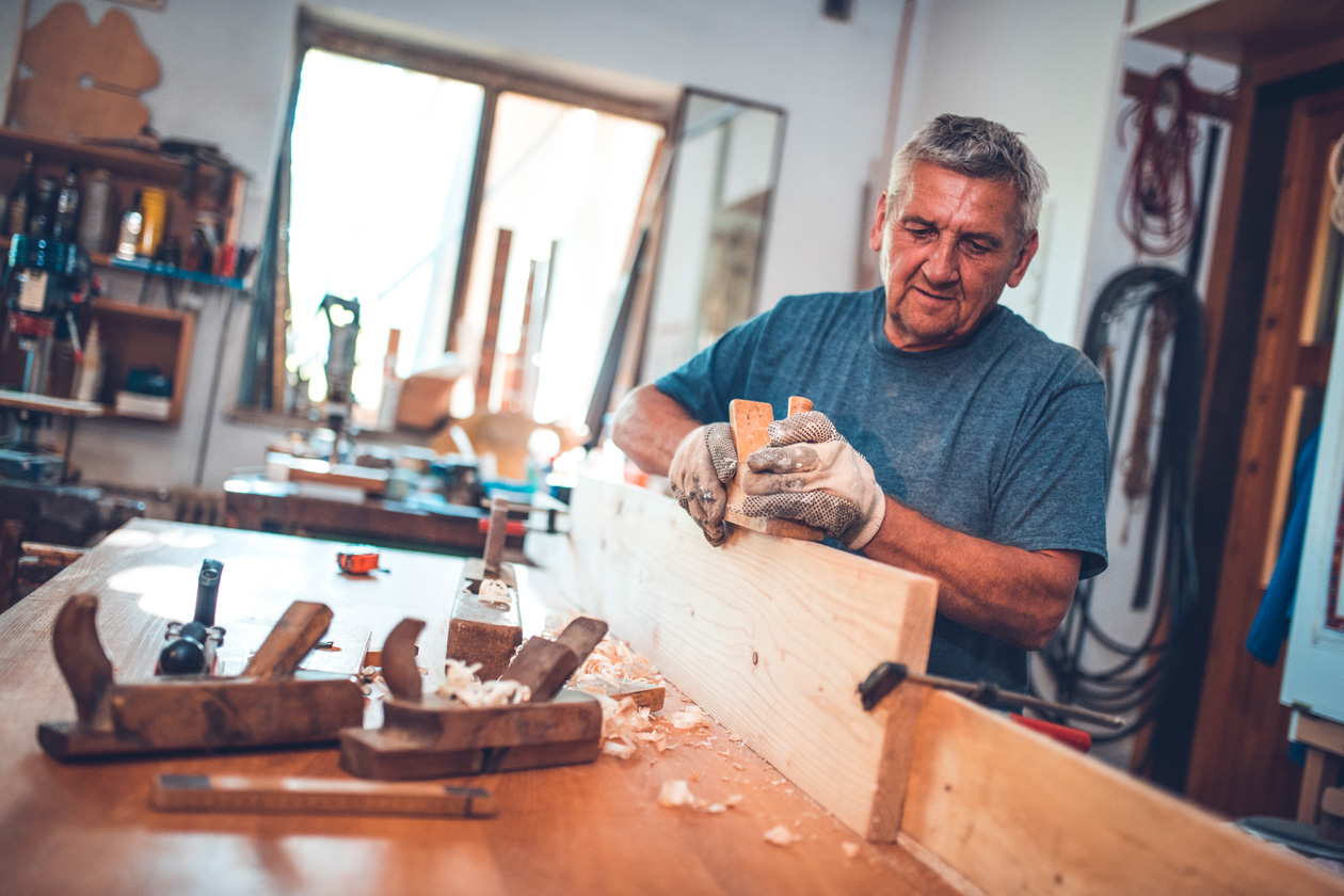 Woodworking A Healthy Hobby For Seniors